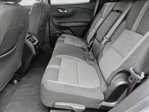 Used 2025 Chevrolet Blazer LT FWD image 17