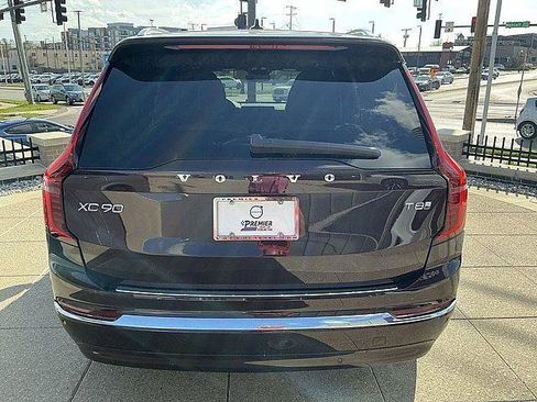 New 2026 Volvo XC90 T8 Ultra w/ Protection Package Premier AWD/4WD image 9