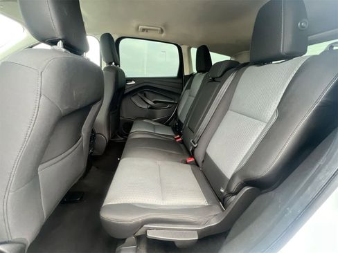 Used 2019 Ford Escape SE image 19