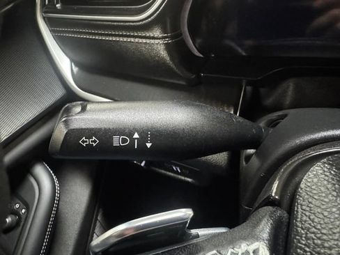 Used 2025 Jeep Grand Cherokee Altitude AWD/4WD image 20