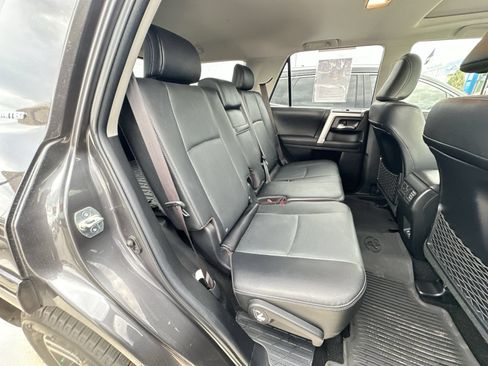Used 2022 Toyota 4Runner Limited AWD/4WD image 28