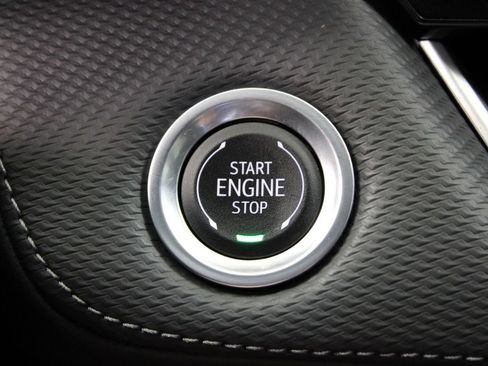 Used 2025 Chevrolet Equinox LT w/ Midnight Edition FWD image 12