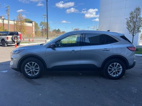 Used 2022 Ford Escape SE w/ Convenience Package image 8