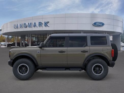 New 2026 Ford Bronco Big Bend w/ Black Diamond Package AWD/4WD image 3