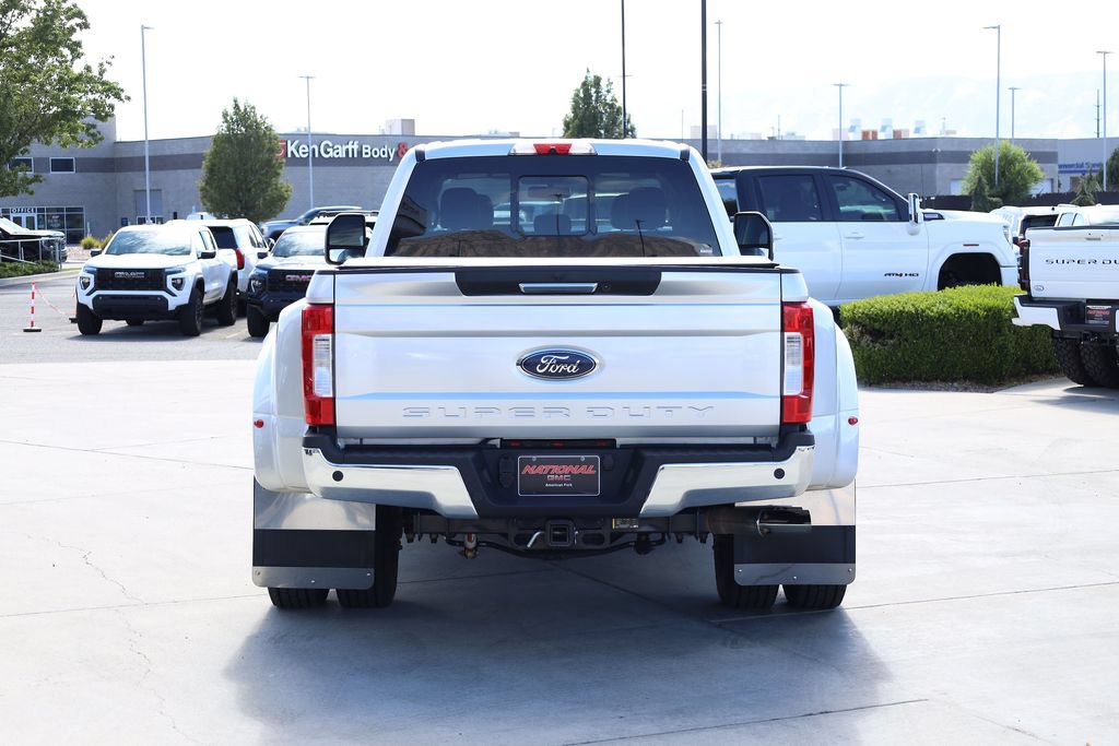 Used 2017 Ford F350 Lariat w/ Chrome Package AWD/4WD image 5