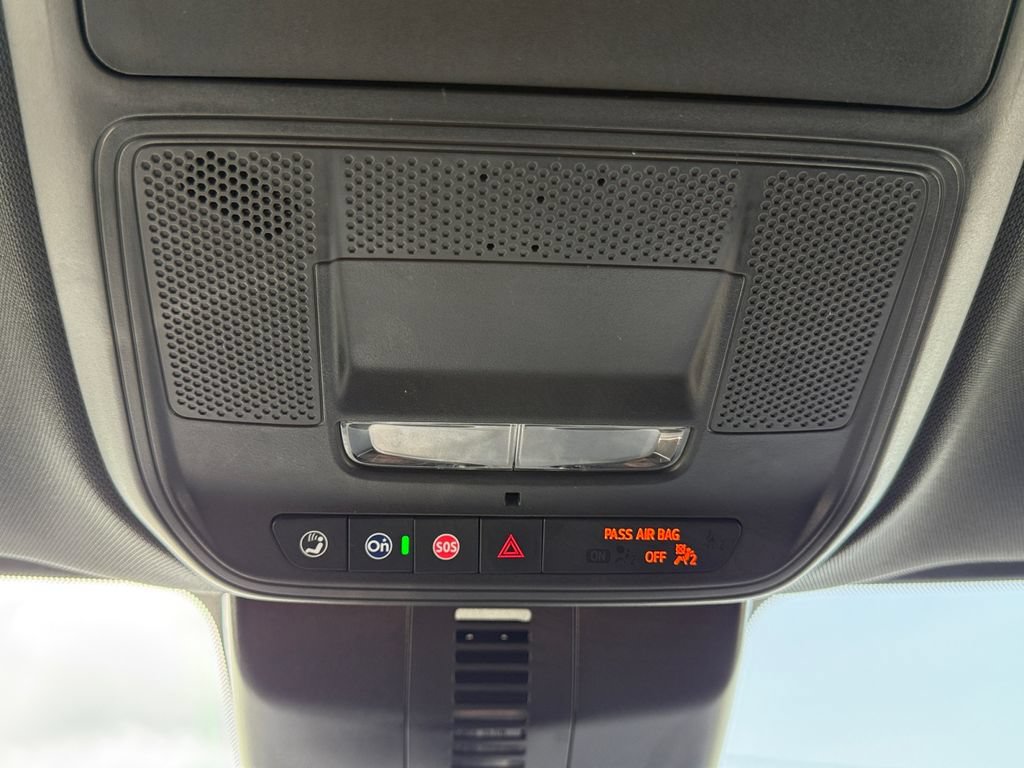 Used 2024 Chevrolet Traverse LT FWD image 19