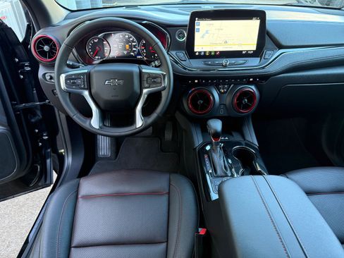 Certified 2025 Chevrolet Blazer RS image 15