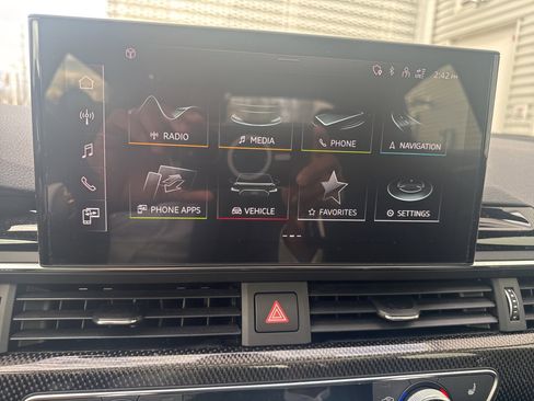 Used 2023 Audi S5 Premium Plus w/ Premium Plus Package image 4