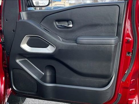 Used 2023 Nissan Frontier SV w/ SV Convenience Package image 20
