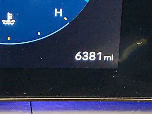 Used 2024 Hyundai Santa Fe Limited image 15