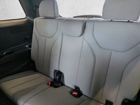 Used 2025 Hyundai Palisade SEL FWD image 26