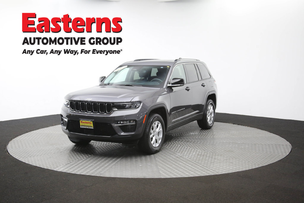 Used 2023 Jeep Grand Cherokee Limited AWD/4WD image 59