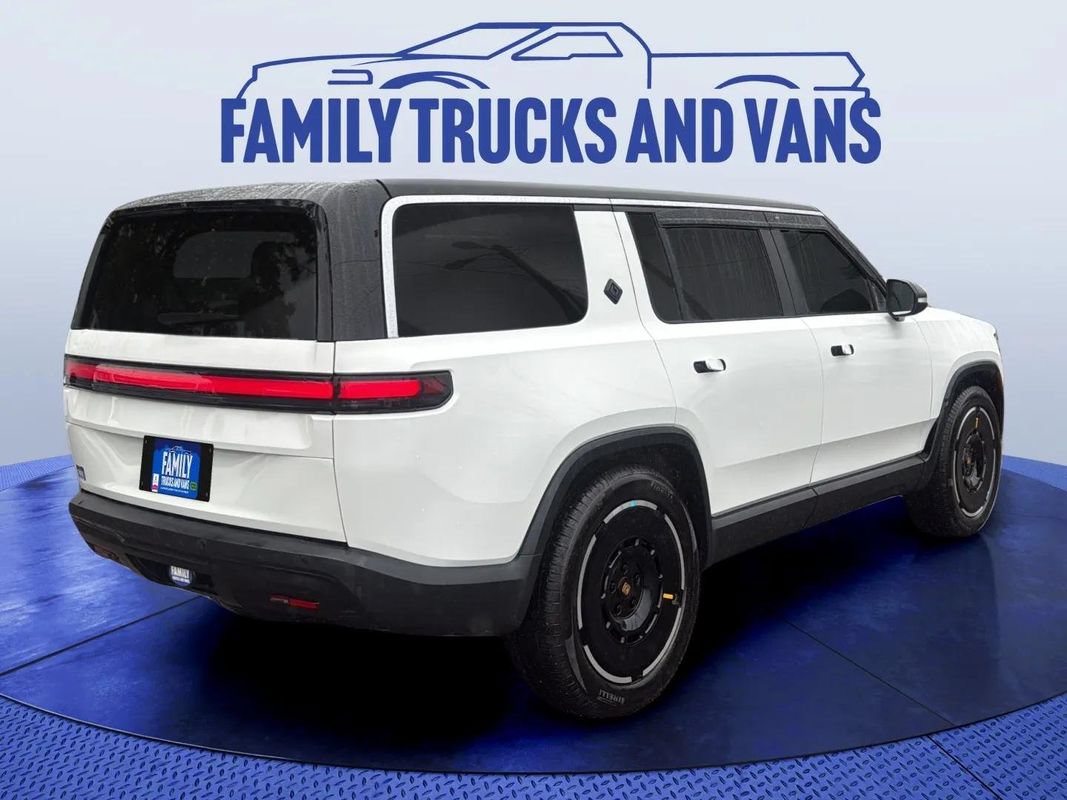 Used 2023 Rivian R1S Adventure Dual AWD/4WD image 5