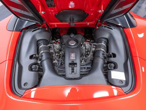 Used 2018 Ferrari 488 Spider RWD image 57