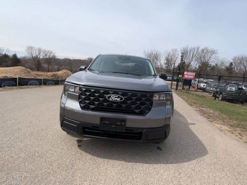 Used 2025 Ford Maverick XL w/ 4K Tow Package image 3