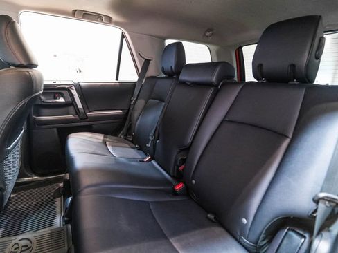 Used 2024 Toyota 4Runner TRD Off-Road Premium w/ Off Road Premium Plus Package AWD/4WD image 33