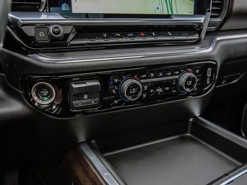 Certified 2025 Chevrolet Silverado 2500 High Country w/ High Country Premium Package image 38