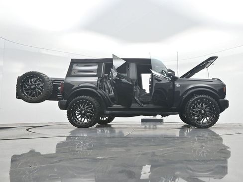 Used 2024 Ford Bronco Outer Banks AWD/4WD image 46