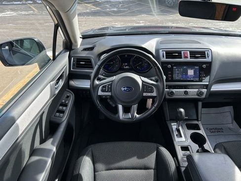 Used 2017 Subaru Outback 2.5i Premium image 23