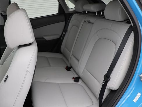 Used 2023 Hyundai Kona Limited w/ Cargo Package image 12