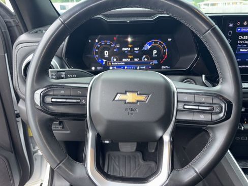 Used 2024 Chevrolet Colorado LT w/ LT Convenience Package RWD image 13