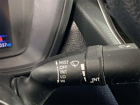 Used 2021 Toyota Corolla LE w/ Carpet Mat Package (TMS) image 18