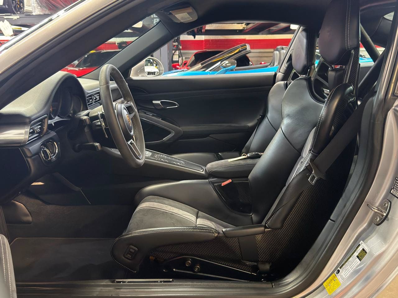 Used 2019 Porsche 911 GT3 RWD image 15