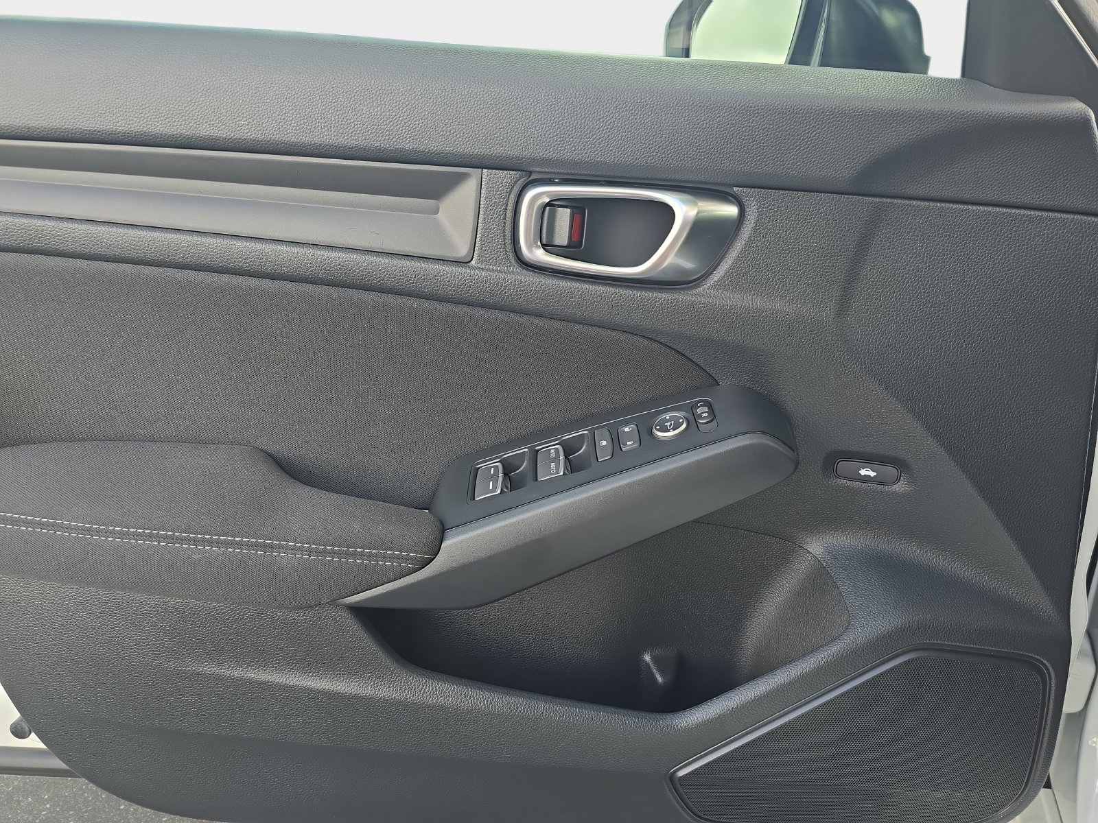 Used 2025 Honda Civic LX image 28