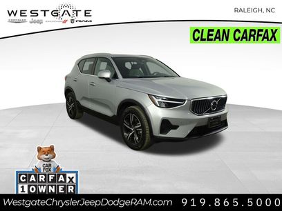 Used 2025 Volvo XC40 B5 Core