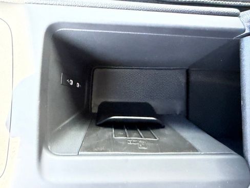 New 2026 Volkswagen Tiguan SE AWD/4WD image 25