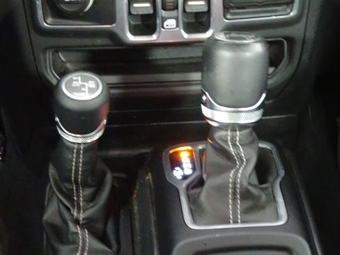 Used 2018 Jeep Wrangler Unlimited Sahara w/ Safety Group image 37