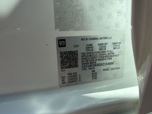 Used 2025 Chevrolet Silverado 1500 LTZ image 35