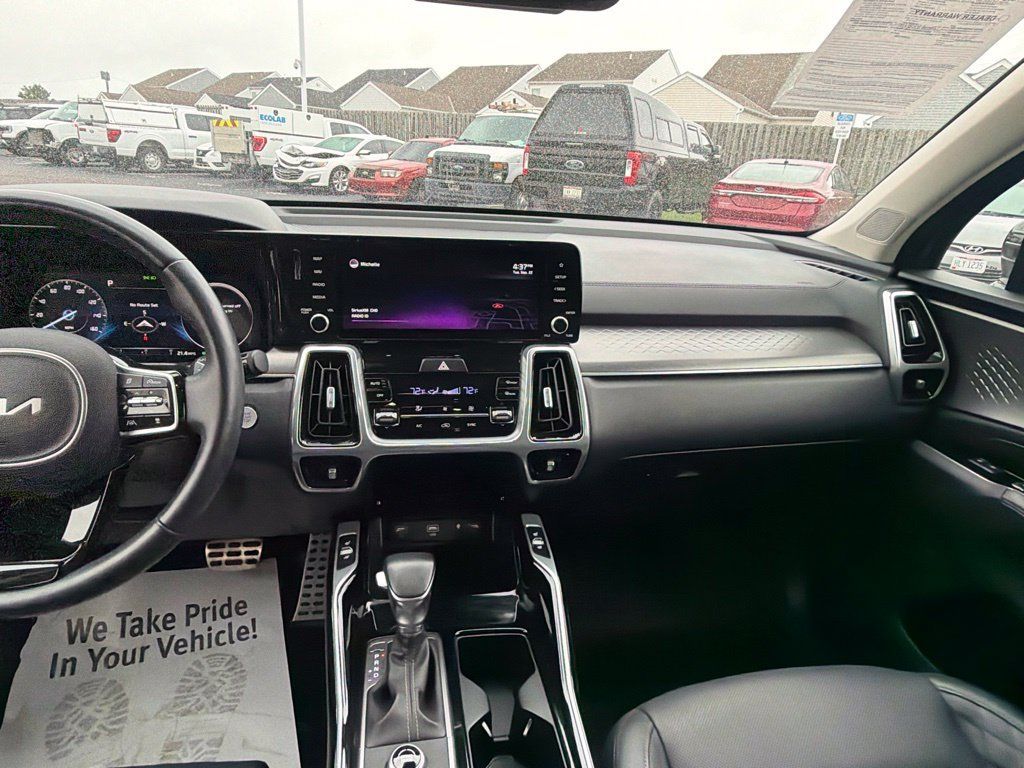 Used 2022 Kia Sorento SX FWD image 22
