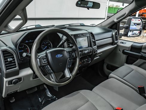 Used 2021 Ford F250 XL w/ STX Appearance Package AWD/4WD image 2