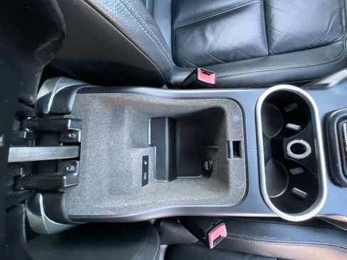 Used 2013 Porsche Cayenne 6-Speed Manual image 45