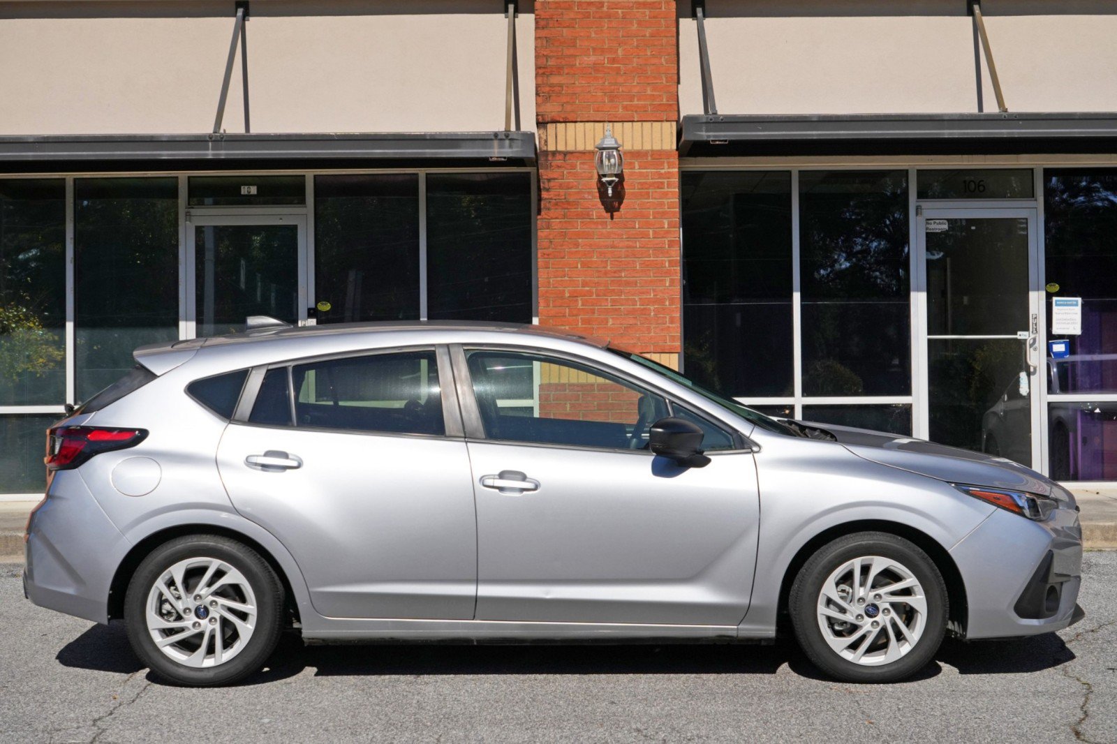 Used 2024 Subaru Impreza 2.0i AWD/4WD image 47