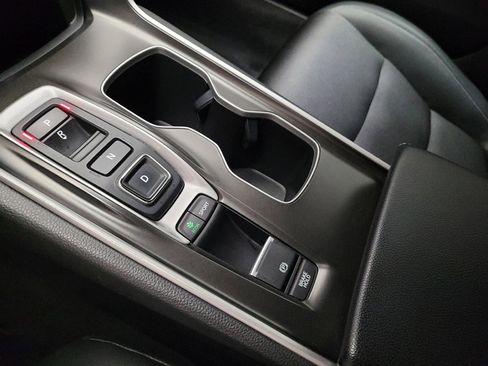 Used 2018 Honda Accord Sport image 26