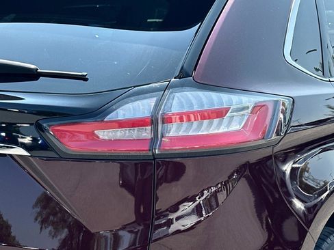 Used 2019 Ford Edge SEL w/ Equipment Group 201A image 11