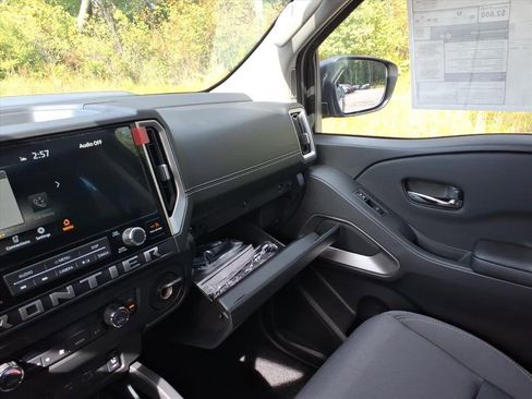 New 2026 Nissan Frontier SV w/ SV Convenience Package image 12