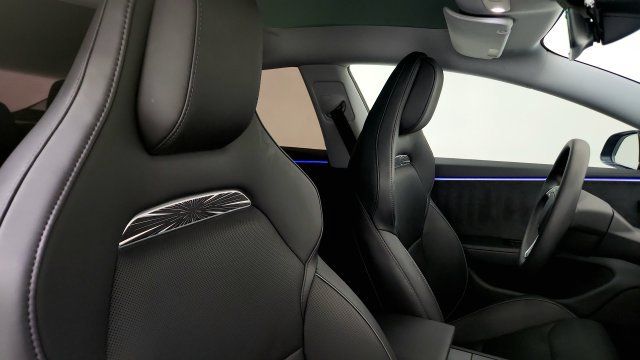 Used 2025 Tesla Model 3 Performance AWD/4WD image 30
