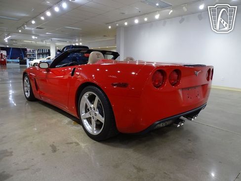Used 2006 Chevrolet Corvette Convertible w/ Preferred Equipment Group image 10