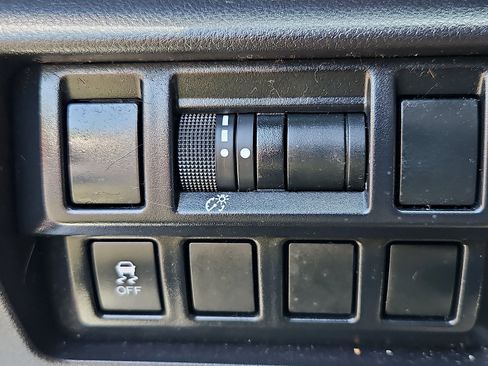 Used 2019 Subaru Impreza 2.0i w/ Eyesight AWD/4WD image 23