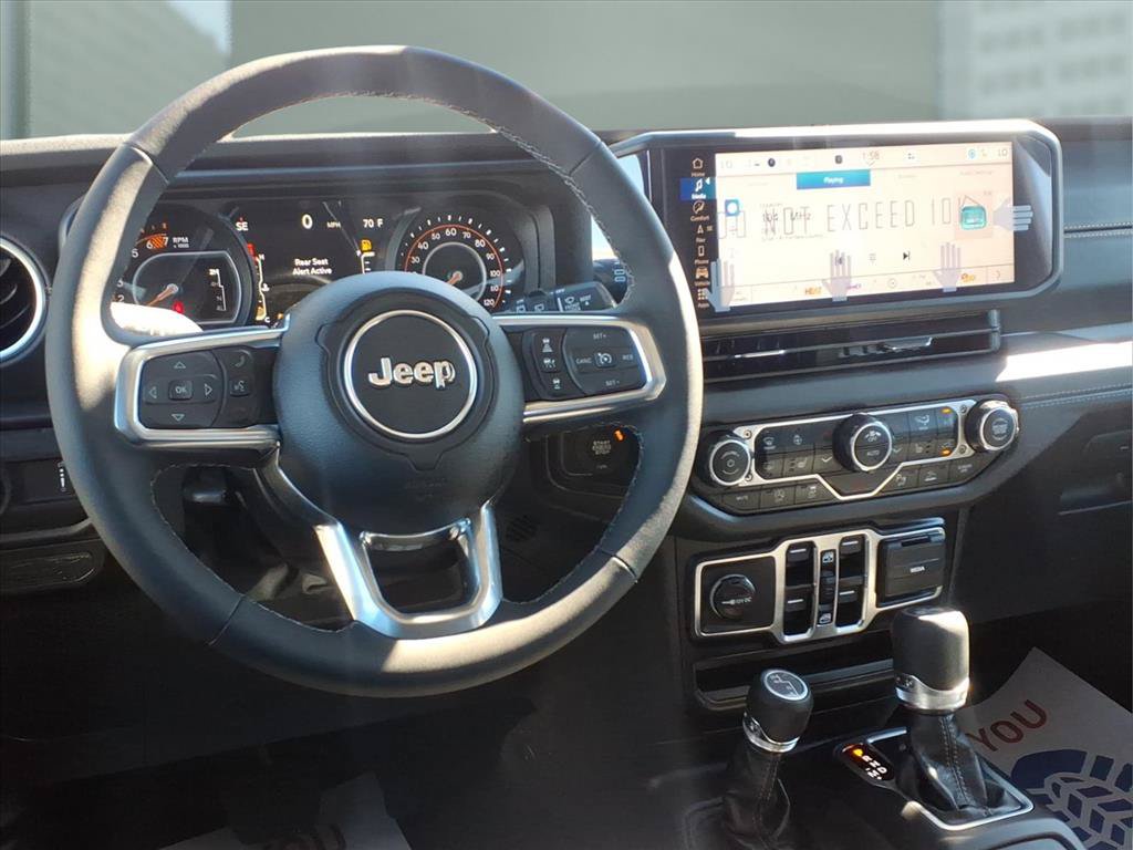 New 2027 Jeep Wrangler Unlimited Sahara AWD/4WD image 4