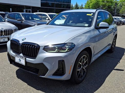 Used 2023 BMW X3 xDrive30i w/ M Sport Package AWD/4WD image 3