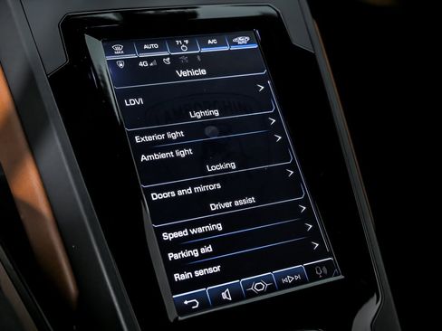 Used 2020 Lamborghini Huracan EVO image 35