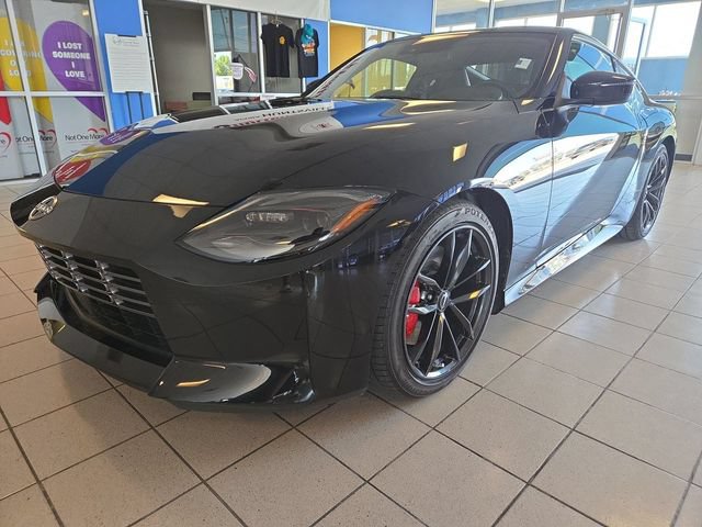 Used 2025 Nissan Z Performance w/ Floor Mat Package RWD image 4