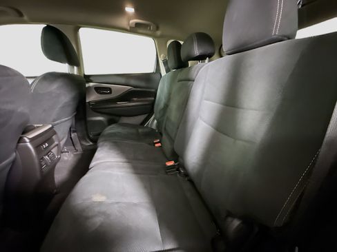 Used 2020 Nissan Murano SV image 25