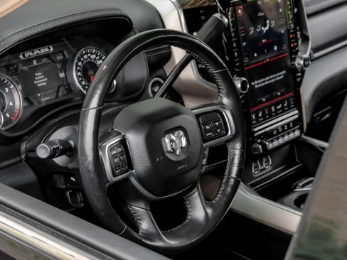 Used 2020 RAM 3500 Laramie AWD/4WD image 17