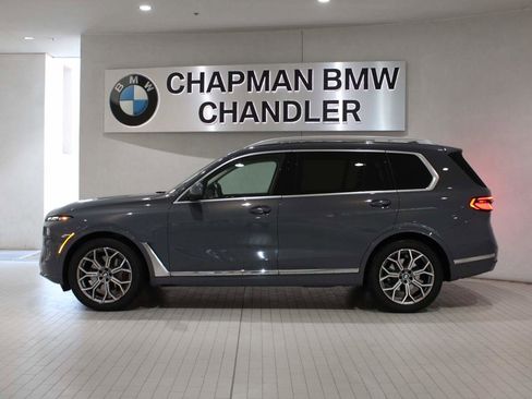 Certified 2023 BMW X7 xDrive40i w/ Premium Package image 3