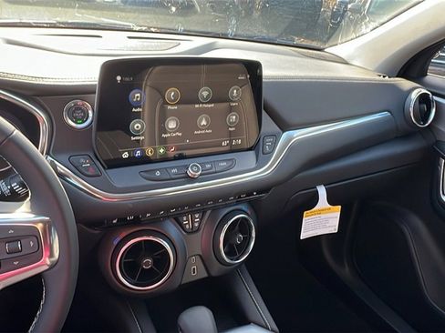 New 2026 Chevrolet Blazer LT image 25